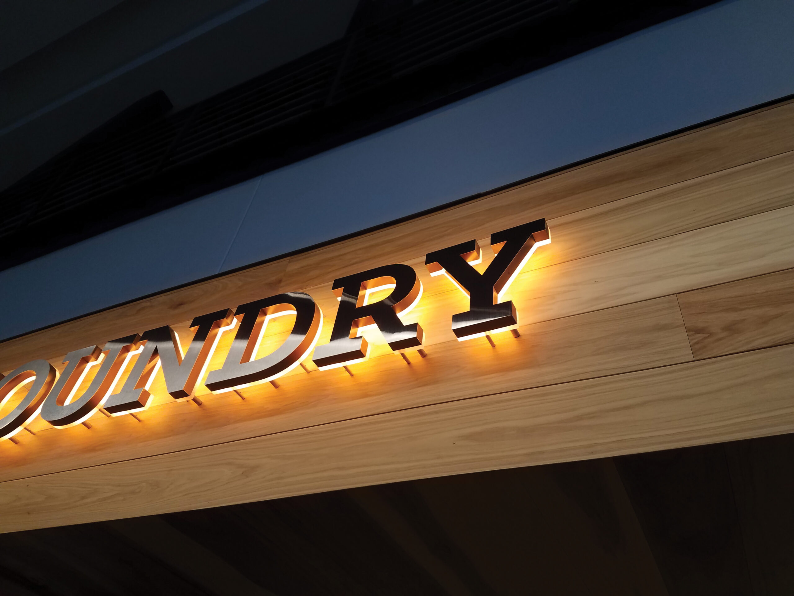 HALO-LIT CHANNEL LETTERS