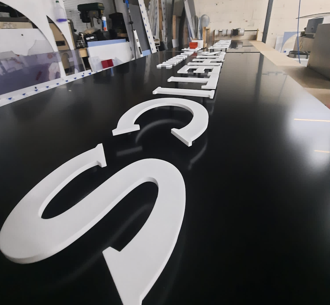 FLAT CUT ACRYLIC LETTERS